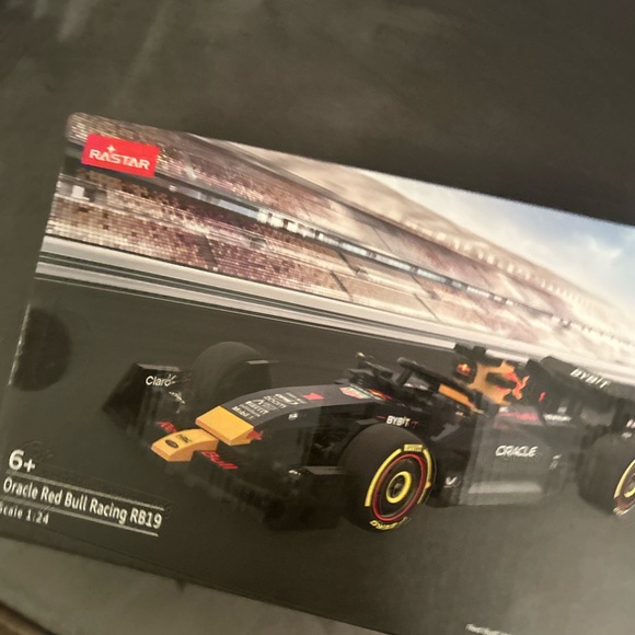 Redbull Rastar Oracle Car !  ! ! - Picture 8 of 11
